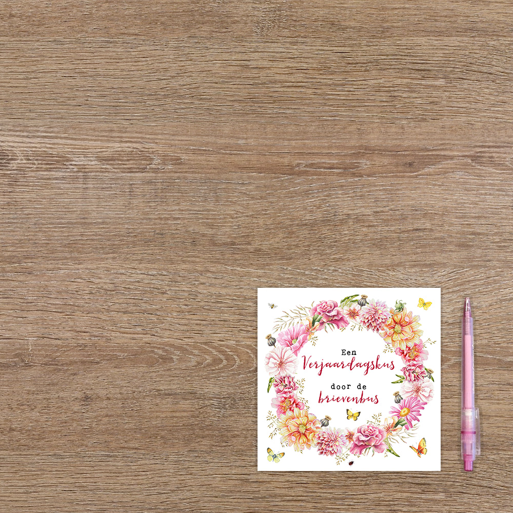 Een verjaardagskus door de brievenbus