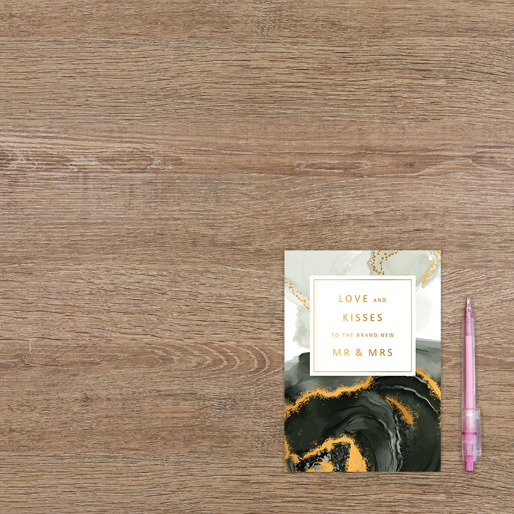 Love and kisses to the brand new MR & MRS