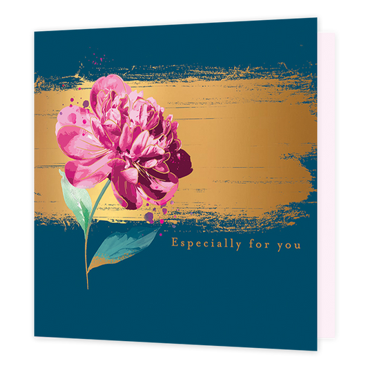 Especially for you - Formaat: Standaard - Vorm: Vierkant - Denken aan kaart - Op deze kaart staat de tekst 'Especially for you' in het goud met daarnaast een grote roze bloem met een groene steel. Daarachter is een gouden verf streep. De achtergrond is blauw. - Snelwenskaart