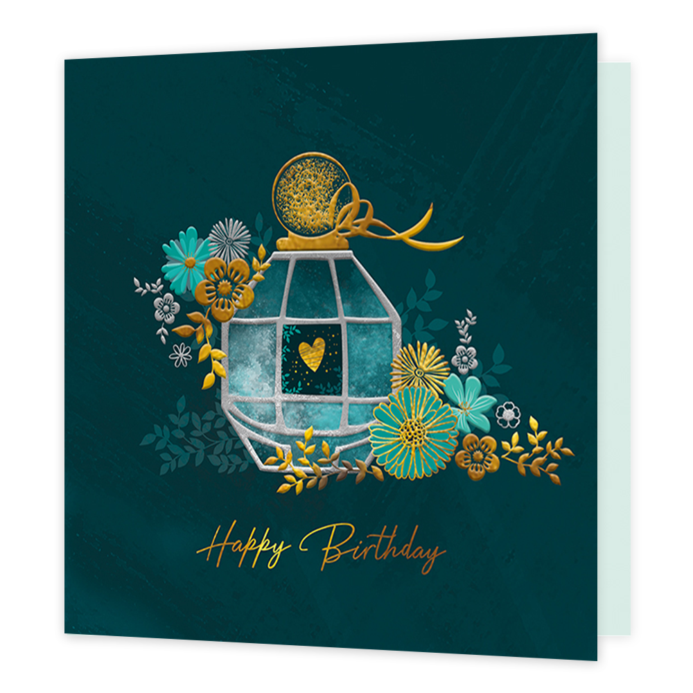 Happy birthday - Formaat: Standaard - Vorm: Vierkant - Verjaardagskaart - Op deze kaart staat de tekst 'Happy birthday' in het goud met daarboven een zilveren, blauwe en gouden parfumfles. Om deze parfumfles staan bloemen in dezelfde kleuren. - Snelwenskaart