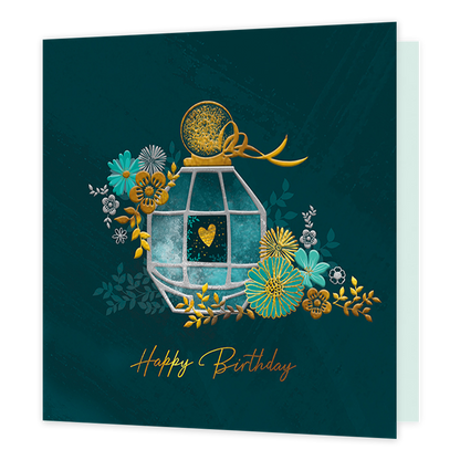 Happy birthday - Formaat: Standaard - Vorm: Vierkant - Verjaardagskaart - Op deze kaart staat de tekst 'Happy birthday' in het goud met daarboven een zilveren, blauwe en gouden parfumfles. Om deze parfumfles staan bloemen in dezelfde kleuren. - Snelwenskaart