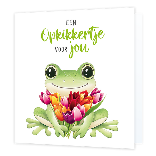 Een opkikkertje voor jouw - Formaat: Normaal - Vorm: Vierkant - Opkikker kaart - Op deze wenskaart is een kikker te zien die een bos tulpen in de kleuren roze, oranje, rood en paas vasthoudt, op een witte achtergrond. Boven de kikker staat de tekst:: "Een opkikkertje voor jou". - Snelwenskaart