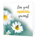 Een goed herstel gewenst - Formaat: Standaard - Vorm: Vierkant - Beterschapskaart - Op deze wenskaart staan witte bloemen en een bij, met daarnaast de tekst: "Een goed herstel gewenst". - Snelwenskaart