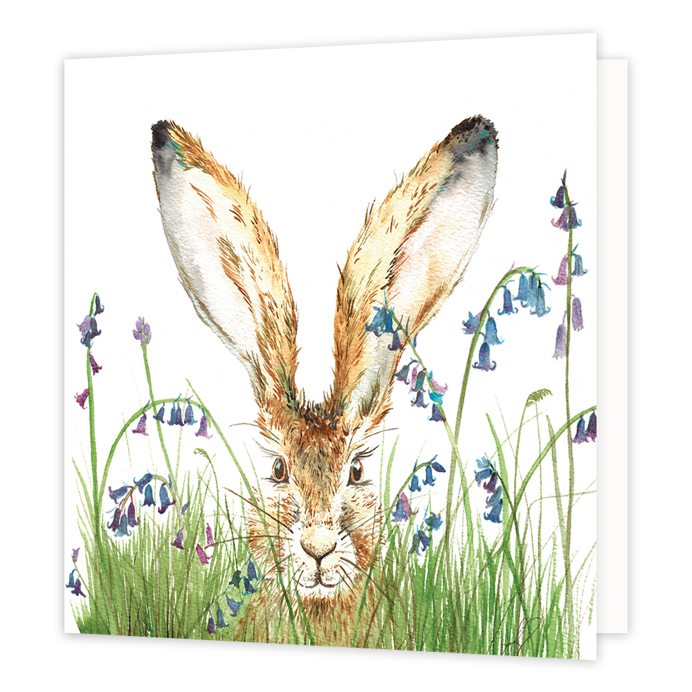 Konijn - Formaat: Standaard - Vorm: Vierkant - Blanco kaart - Op deze wenskaart staat een konijn dat door de bloemen en het gras heen kijkt. - Snelwenskaart
