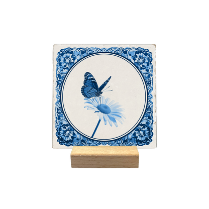 Delfts blauw bloem met vlinder