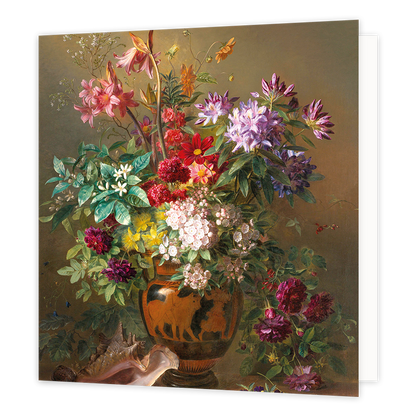 Op deze wenskaart staat een bos bloemen in een vaas met een grote schelp ernaast. De achtergrond is groen met een gele gloed.