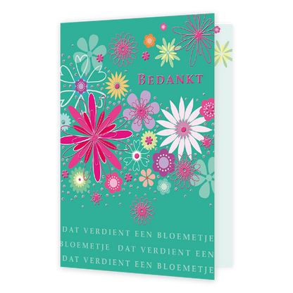 Bedankt - Formaat: Normaal - Vorm: Staand - Bedankkaart - Op deze wenskaart staan bloemen in de kleuren roze, paars, wit, oranje en geel, op een groene achtergrond. Rechts bovenin staat de tekst: "Bedankt" en onderin staat de tekst: "Dat verdient een bloemetje", verdeelt over drie rijen. - Snelwenskaart