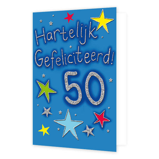 50 Hartelijk gefeliciteerd - Formaat: Normaal - Vorm: Staand - Verjaardagskaart - Op deze wenskaart staan sterren in de kleuren geel, rood, groen en zilver, op een blauwe achtergrond. Over de hele kaart staat de tekst: "Hartelijk gefeliciteerd! 50". - Snelwenskaart