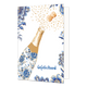 Gefeliciteerd - Formaat: Normaal - Vorm: Staand - Felicitatiekaart - Op deze wenskaart staat aan de linkerzijde een openspringende champagnefles afgebeeld, waarvan de fles is gedecoreerd met blauw-witte bloemmotieven in Delfts blauwe stijl en de kurk met goudkleurige bubbels naar rechtsboven wegvliegt. De randen en hoeken van de kaart zijn op een witte achtergrond rijkelijk versierd met bijpassende grote blauwe bloemen en bladeren met gouden accenten. Rechtsonder de fles staat in blauwe letters de tekst "G