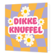 Bloemenkaartje - Dikke knuffel - Formaat: Klein - Vorm: Vierkant - Vriendschapskaart - Op deze wenskaart staan witte bloemen met de tekst: "Dikke knuffel". - Snelwenskaart