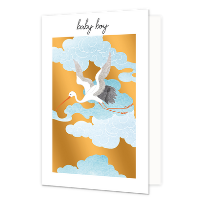 Baby boy - Formaat: Standaard - Vorm: Staand - Geboortekaart - Op deze wenskaart staat een ooievaar die door blauwe wolken vliegt, met een gouden achtergrond. Boven de illustratie staat de tekst: "Baby boy". - Snelwenskaart