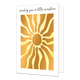 Sending you a little sunshine - Formaat: Standaard - Vorm: Staand - Denken aan kaart - Op deze wenskaart is een gouden zon te zien met gele zonnenstralen. Boven de illustratie staat de tekst: "Sending you a little sunshine". - Snelwenskaart