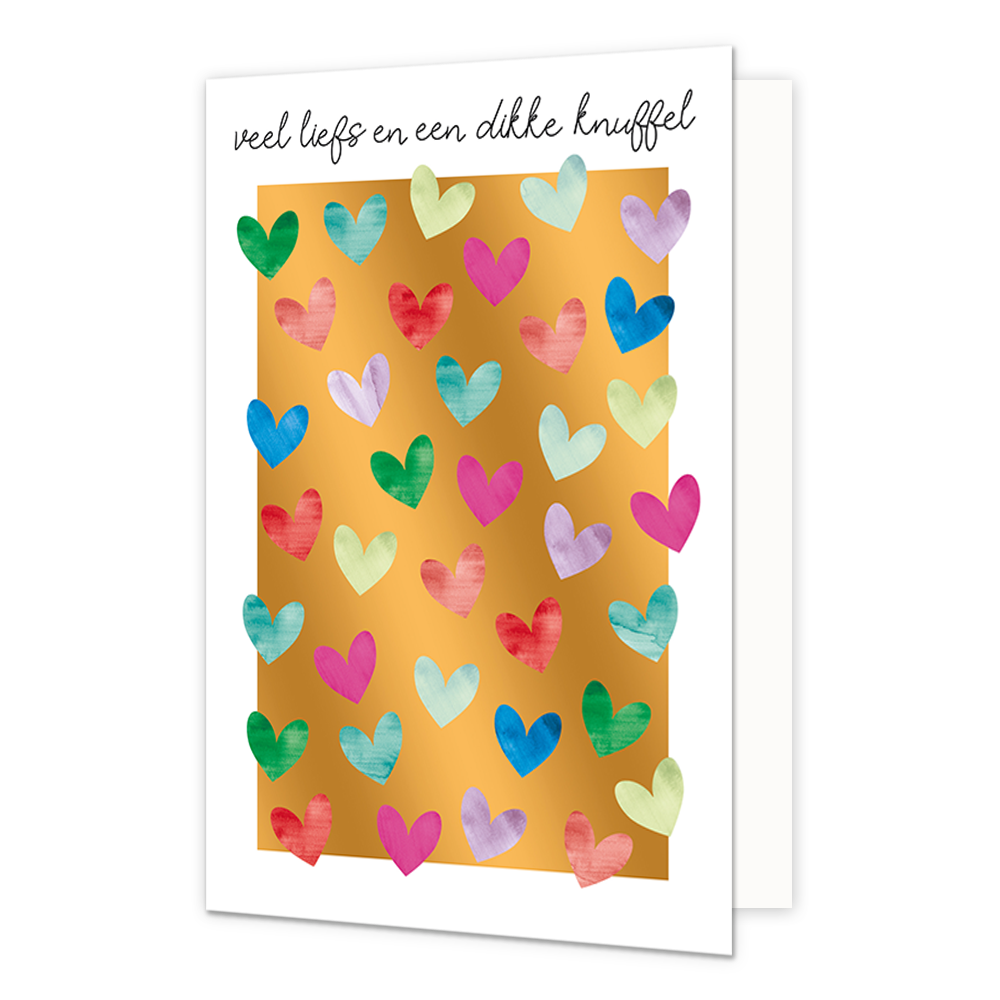 Veel liefs en een dikke knuffel - Formaat: Normaal - Vorm: Staand - Vriendschapskaart - Op deze wenskaart staan hartjes in de kleuren rood, paars, blauw, rood en blauw, op een gouden achtergrond. Boven de illustratie staat de tekst: "Veel liefs en een dikke knuffel". - Snelwenskaart