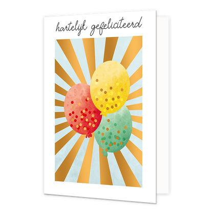 Hartelijk gefeliciteerd - Formaat: Standaard - Vorm: Staand - Felicitatiekaart - Op deze wenskaart staan drie ballonnen in de kleure geel, rood en groen, met stippen in bijpassende kleuren, op een achtergrond met blauwe en gouden lijnen. Boven de illustratie staat de tekst: "Hartelijk gefeliciteerd". - Snelwenskaart