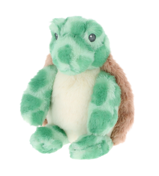 Baby knuffel schildpad - Deze zittende knuffel schildpad heeft een lijfje in een mintgroene kleur met donkerdere vlekjes. Het buikje is uitgevoerd in een effen crèmekleur. Het schild op de rug is lichtbruin en heeft ook de donkerdere vlekjes. Het kopje is effen mintgroen, met donkere kraalogen. - Snelwenskaart