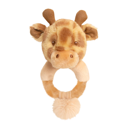 Baby rammelaar giraffe - Deze knuffel rammelaar heeft een ronde ringvorm in een crèmekleur. Bovenop de ring is het hoofd van een giraffe bevestigd. Dit giraffengehoofd heeft een crèmekleurige basis met donkerbruine vlekken, twee donkerbruine hoorntjes, oren aan de zijkant, donkere ogen en een subtiel neusje. Aan de onderkant van de ring bevindt zich een klein pluizig bolletje. - Snelwenskaart
