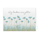 Wij denken aan jullie - Formaat: Standaard - Vorm: Liggend - Denken aan kaart - Op deze wenskaart staat een bloemenveld met blauwe bloemen en daarboven de tekst: "Wij denken aan jullie". - Snelwenskaart