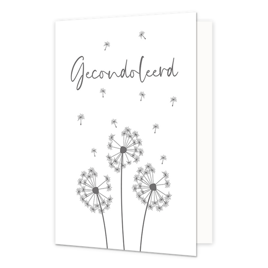 Gecondoleerd - Formaat: Normaal - Vorm: Staand - Condoleance kaart - Op deze wenskaart staan drie grijze paardenbloemen met daarboven de tekst: "Gecondoleerd". - Snelwenskaart