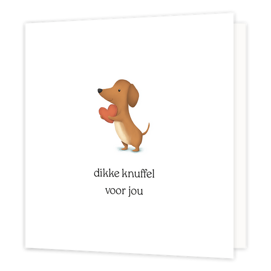 Dikke knuffel voor jou - Formaat: Klein - Vorm: Vierkant - Denken aan kaart - Op deze wenskaart staat een illustratie van een bruin teckeltje dat rechtop staat en met zijn voorpoten een rood hartje vasthoudt. Onder de hond staat de tekst "dikke knuffel voor jou". - Snelwenskaart