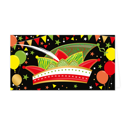 Op deze wenskaart staat een rijk gedecoreerde narrenkap centraal, uitgevoerd in felle kleuren met patronen zoals ruiten en strepen. De illustratie heeft een zwarte achtergrond die is opgevuld met feestelijke elementen zoals kleurrijke ballonnen, slingers met vlaggetjes en verschillende sterren en geometrische vormen. Een opvallende witte, gebogen veerstijl steekt schuin omhoog vanuit het midden van de kap. Er staat geen tekst op deze specifieke illustratie.