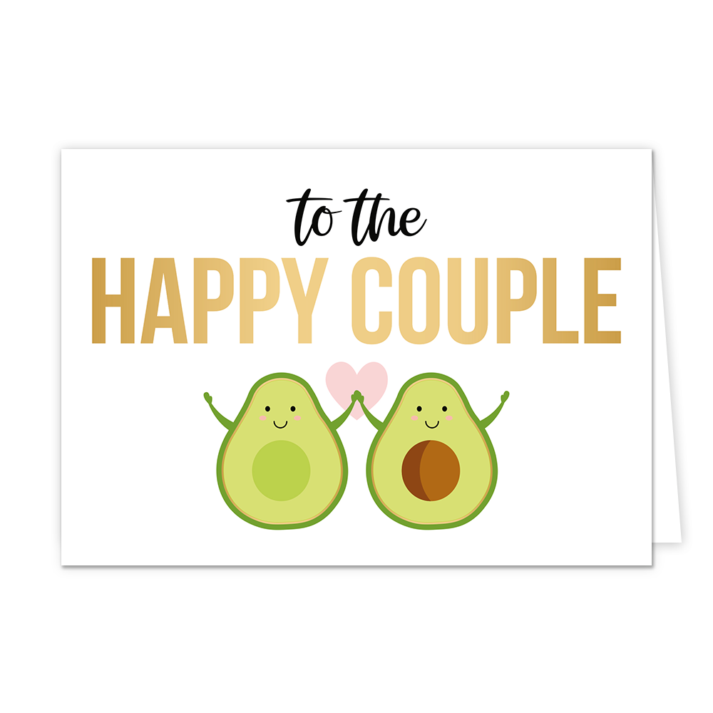 To the happy couple - Formaat: Normaal - Vorm: Liggend - Huwelijkskaart - Op deze wenskaart staat een vrolijke illustratie van twee geanimeerde avocado-helften die elkaars hand vasthouden tegen een witte achtergrond. Tussen de avocado's in is een klein roze hartje afgebeeld, en boven hen staat de tekst "To the HAPPY COUPLE" geschreven. De woorden "To the" zijn uitgevoerd in een sierlijk zwart handschrift, terwijl "HAPPY COUPLE" in grote, goudkleurige blokletters daaronder staat. - Snelwenskaart