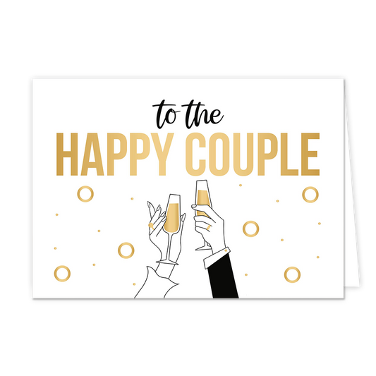 To the happy couple - Formaat: Standaard - Vorm: Liggend - Huwelijkskaart - Op deze wenskaart is een illustratie te zien van twee handen die champagneglazen heffen tegen een witte achtergrond. Boven deze glazen staat de zwarte en goudkleurige tekst "TO THE HAPPY COUPLE" in verschillende lettertypes. Rondom de heffende handen zijn gouden ringen en kleine stipjes afgebeeld. De linkerhand is fijner getekend met een ring om de vinger en een witte mouw, terwijl de rechterhand in een zwart pak is gekleed en even