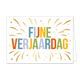 Fijne verjaardag - Formaat: Standaard - Vorm: Liggend - Verjaardagskaart - Op deze wenskaart staan gouden lijnen met in het midden de tekst: "Fijne verjaardag". - Snelwenskaart
