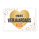 Dikke verjaardagskus - Formaat: Normaal - Vorm: Liggend - Verjaardagskaart - Op deze wenskaart staat een groot gouden hart daar omheen stippen ind e kleuren oranje, zwart en goud. In het midden staat de tekst: "Dikke verjaardagskus". - Snelwenskaart