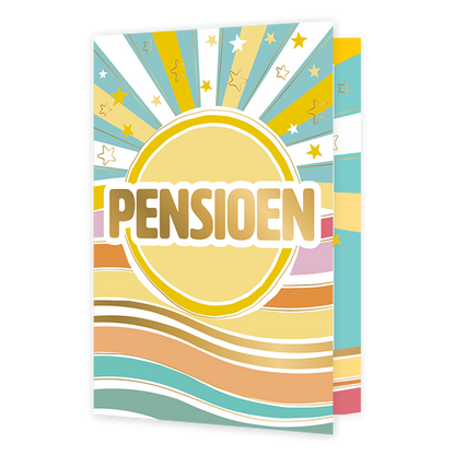 Pensioen - Formaat: Normaal - Vorm: Staand - Pensioenkaart - Op deze wenskaart staat een zon met zonnestralen in diverse kleuren en in het midden de tekst: "Pensioen". - Snelwenskaart