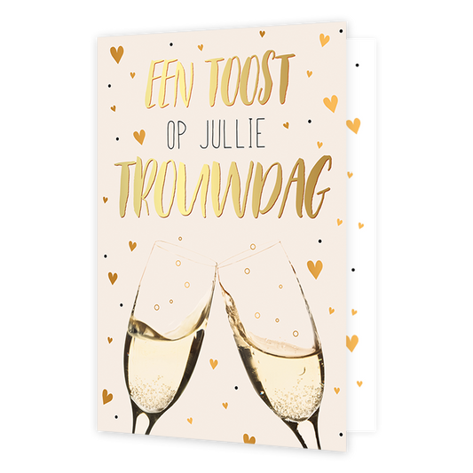 Een toost op jullie trouwdag - Formaat: Normaal - Vorm: Staand - Huwelijkskaart - Op deze wenskaart staan twee champagneflessen met hartjes eromheen en bovenaan de tekst: "Een toost op jullie trouwdag". - Snelwenskaart