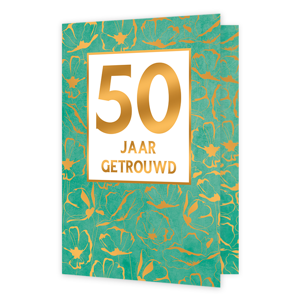 Op deze wenskaart staat de tekst "50 JAAR GETROUWD" centraal in een wit kader met een goudkleurige rand. Het getal "50" is groot en opvallend uitgevoerd in goudkleurige letters met een subtiel verloop. De achtergrond van de kaart is turquoise van kleur en versierd met een sierlijk patroon van goudkleurige bloemcontouren.