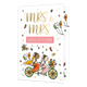 MRS & MRS - Formaat: Standaard - Vorm: Staand - Huwelijkskaart - Op deze wenskaart staat een witte achtergrond met een illustratie van twee vrouwen in bruidsjurken op een groene tandem, omringd door kleine hartjes, vlinders en ballonnen. Aan de bovenzijde staat in grote goudkleurige letters de tekst "MRS & MRS", gevolgd door een roze balk met daarin de witte tekst "GEFELICITEERD". De vrouwen hebben jurken in respectievelijk oranje en roze tinten aan, en op het stuur en achterop de fiets bevinden zich boeke