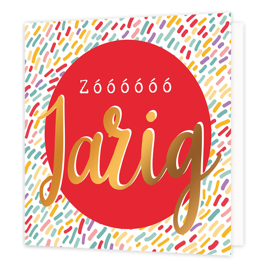Jarig - Formaat: Normaal - Vorm: Vierkant - Verjaardagskaart - Op deze wenskaart staat confetti in diverse kleuren met in het midden een rode cirkel met de tekst: "Zóóóóóó jarig". - Snelwenskaart