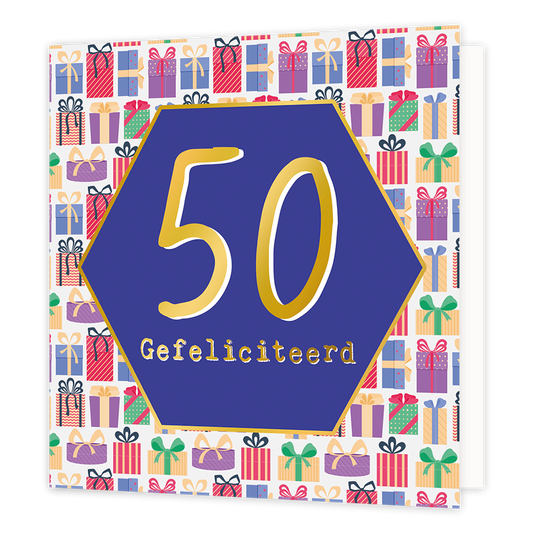 50 gefeliciteerd - Formaat: Normaal - Vorm: Vierkant - Verjaardagskaart - Op deze wenskaart staan cadeautjes in diverse kleuren met in het midden een paarse zeshoek met gouden omlijning en de tekst: "50 gefeliciteerd". - Snelwenskaart
