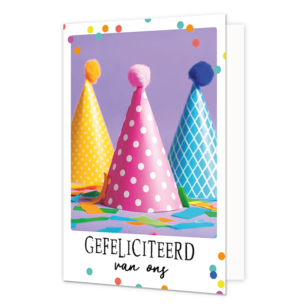 Gefeliciteerd van ons - Formaat: Klein - Vorm: Staand - Felicitatiekaart - Op deze wenskaart staan drie feesthoedjes met confessi en daaronder de tekst: "Gefeliciteerd van ons". - Snelwenskaart