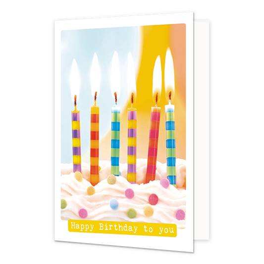 Happy birthday to you - Formaat: Klein - Vorm: Staand - Verjaardagskaart - Op deze wenskaart staan kaarsjes op een taart met daaronder de tekst: "Happy birthday to you". - Snelwenskaart