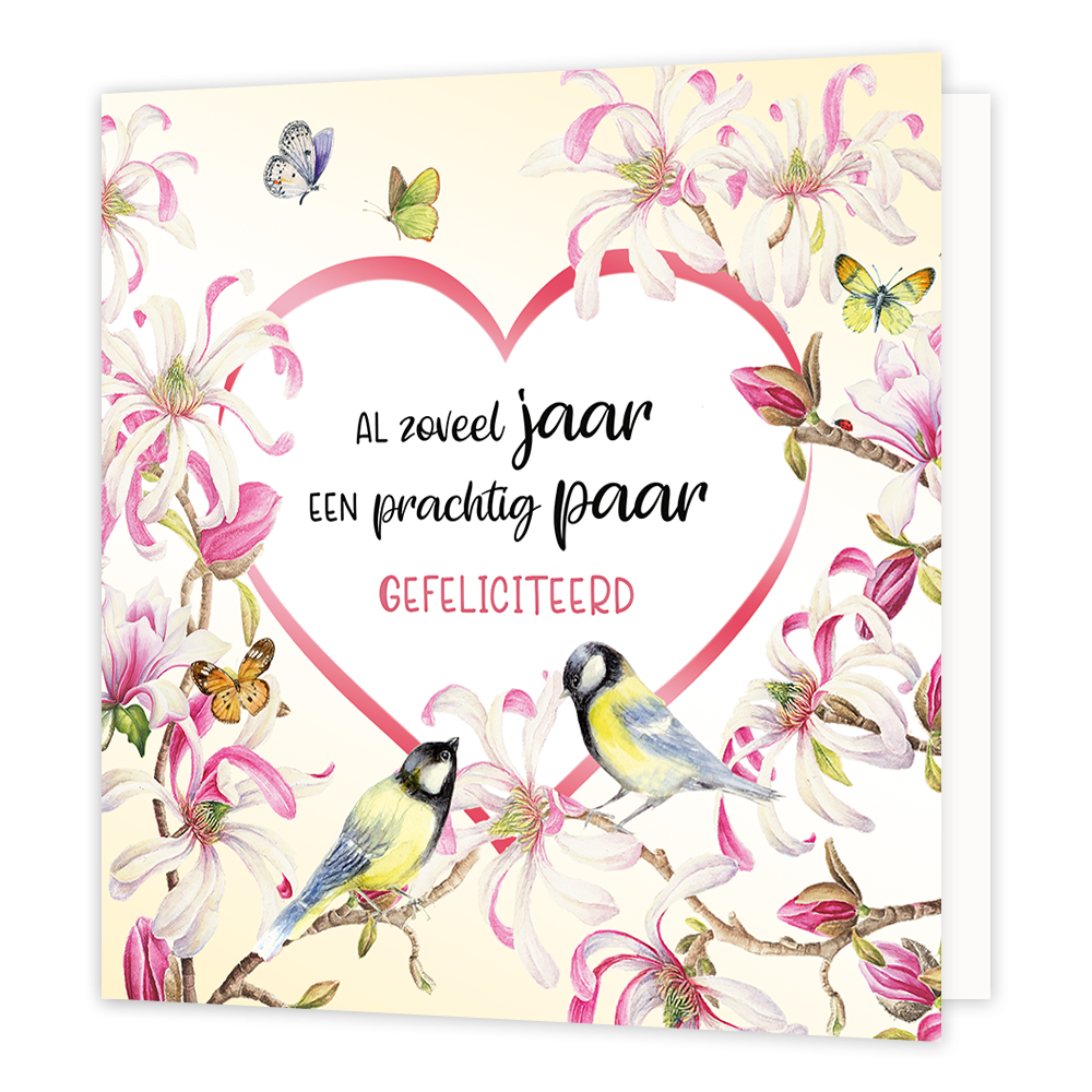 Al zoveel jaar een prachtig paar - Formaat: Normaal - Vorm: Vierkant - Huwelijkskaart - Op deze wenskaart staat een roze hart met daarom heen bloemen, vogels en vlinders. In het midden staat de tekst: "Al zoveel jaar een prachtig paar gefeliciteerd". - Snelwenskaart