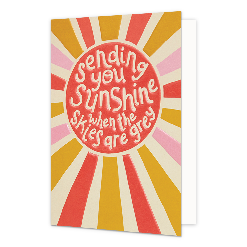Sending you sunshine when the skies are grey - Formaat: Standaard - Vorm: Staand - Denken aan kaart - Op deze wenskaart staan lijnen in de kleuren roze, wit, groen en oranje met in het midden een rode cirkel met de tekst: "Sending you sunshine when the skies are grey". - Snelwenskaart