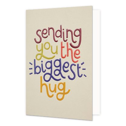 Sending you the biggest hug - Formaat: Standaard - Vorm: Staand - Denken aan kaart - Op deze wenskaart staat de tekst: "Sending you the biggest hug". - Snelwenskaart