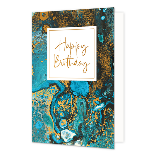 Happy Birthday - Formaat: Normaal - Vorm: Staand - Verjaardagskaart - Op deze wenskaart staat een abstracte achtergrond van vloeiende patronen in verschillende tinten turquoise en diepblauw, wat doet denken aan marmer of vloeibare verf. Het ontwerp is rijk gedecoreerd met goudkleurige spikkels en aders die voor een luxueus contrast zorgen. In het bovenste gedeelte bevindt zich een wit vierkant kader met een fijne gouden rand waarin de tekst "Happy Birthday" staat geschreven in een elegant, goudkleurig sier