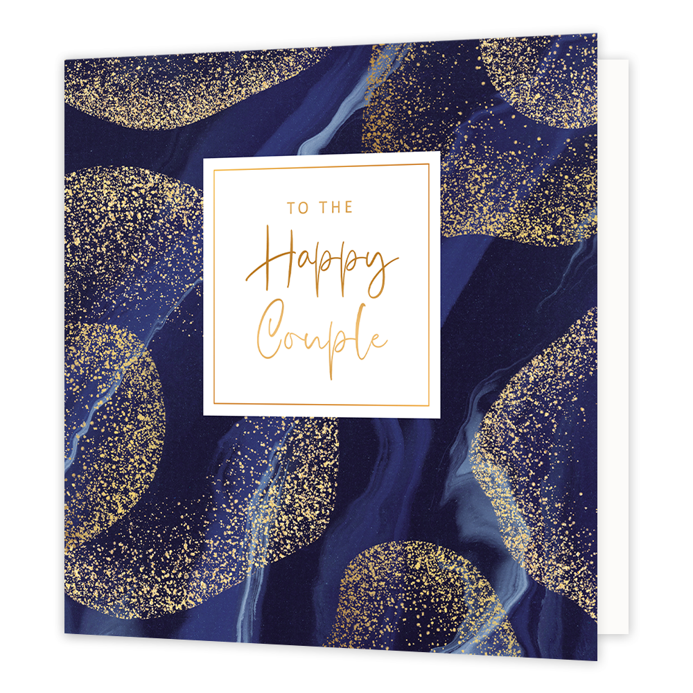 XL - To the happy couple - Formaat: Groot - Vorm: Vierkant - Huwelijkskaart - Op deze artistieke wenskaart is een ontwerp te zien met gouden stippen in ronde vormen, op een donkerblauwe achtergrond met grijze lijnen. In het midden zit een wit blok met de gouden tekst: "To the happy couple". - Snelwenskaart