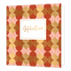 XL - Gefeliciteerd - Formaat: Groot - Vorm: Vierkant - Verjaardagskaart - Op deze artistieke wenskaart is een ontwerp te zien met halve cirkels in de kleuren roze, wit, goud en rood. In het midden zit een wit blok met de gouden tekst: "Gefeliciteerd". - Snelwenskaart