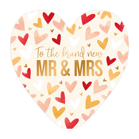 To the brand new MR & MRS - Formaat: Groot - Vorm: Hart - Huwelijkskaart - Op deze harten wenskaart staat een patroon van kleine, geschilderde elementen in rood, roze, oranje en wit op een crèmekleurige achtergrond. Centraal op de kaart staat in goudkleurige letters de tekst "To the brand new MR & MRS". Het ontwerp oogt feestelijk en is specifiek bedoeld voor een huwelijksgelegenheid. De gebruikte kleuren en de goudkleurige belettering geven het geheel een warme en stijlvolle uitstraling. - Snelwenskaart