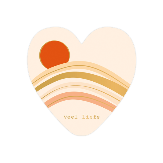 Veel liefs - Formaat: Standaard - Vorm: Hart - Bedankkaart - Op deze harten wenskaart is een minimalistisch ontwerp te zien met een beige achtergrond en een gestileerde zonsopgang. Een helderoranje cirkel bevindt zich linksboven, terwijl daaronder golvende lijnen in zachte tinten als okergeel, beige en roze het landschap vormen. Onderaan staat in een eenvoudig, klein lettertype de tekst "veel liefs". Het geheel straalt rust en eenvoud uit door het beperkte kleurgebruik en de strakke lijnen. - Snelwenskaart