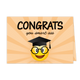 Congrats you smart ass - Formaat: Klein - Vorm: Liggend - Geslaagd kaart - Op deze wenskaart staat een lachende emoji met een zwarte afstudeerhoed en een bril afgebeeld. Boven de emoji staat in zwarte letters de tekst "CONGRATS" met daaronder in een cursief lettertype de tekst "you smart ass". De achtergrond is licht oranje en heeft een stralend, stervormig patroon. - Snelwenskaart