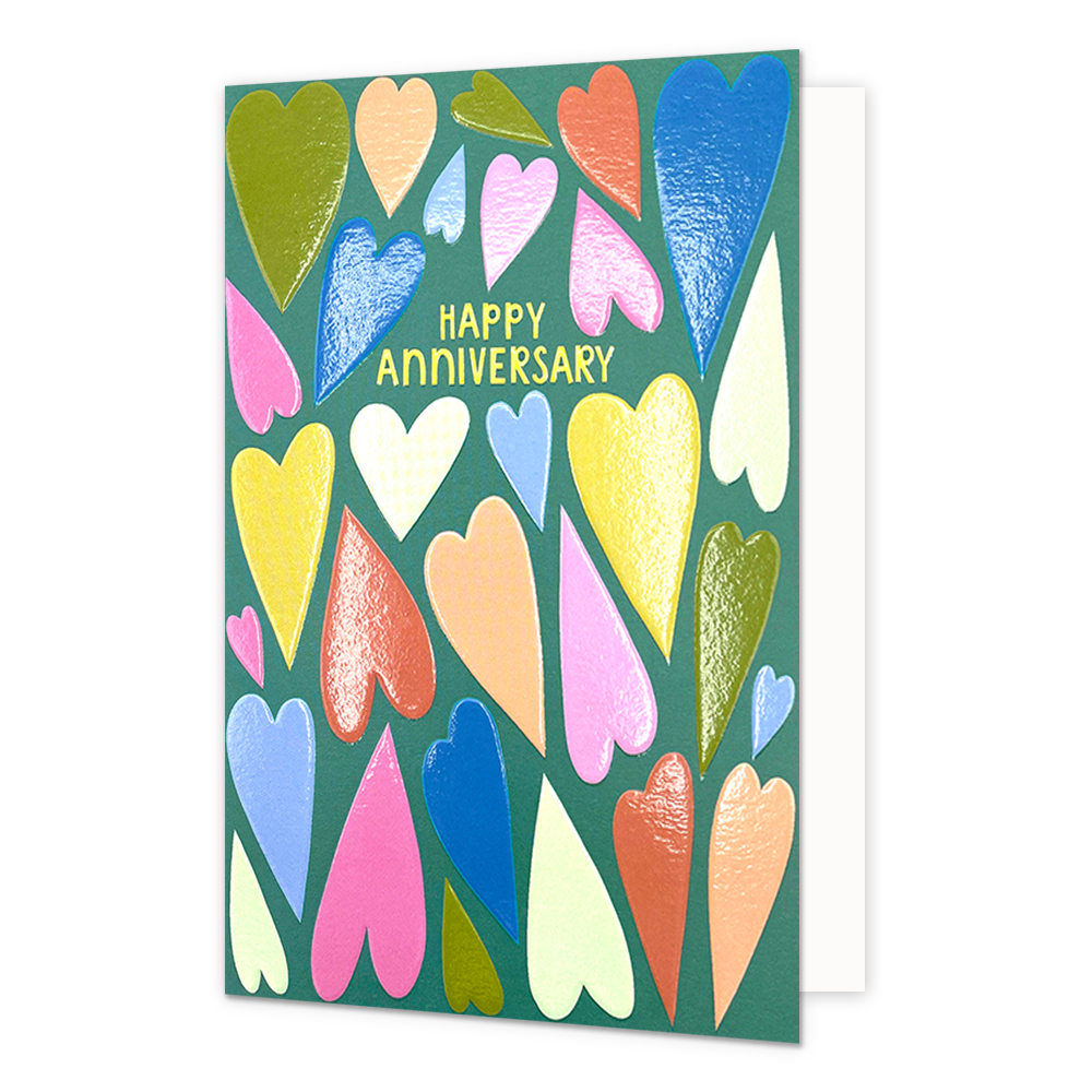 Happy anniversary - Formaat: Normaal - Vorm: Staand - Jubileumkaart - Op deze wenskaart staan hartjes in diverse kleuren met in het midden de tekst: "Happy anniversary". - Snelwenskaart