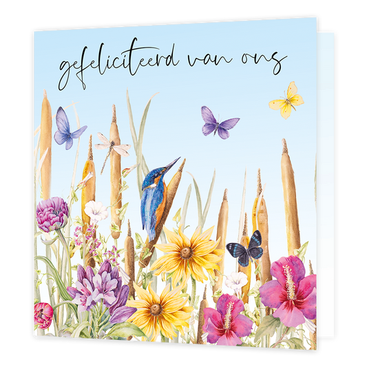 Gefeliciteerd van ons - Formaat: Normaal - Vorm: Vierkant - Felicitatiekaart - Op deze wenskaart zie je natuurgetekende bloemen en vier vlinders. In het midden staat de tekst 'Gefeliciteerd van ons'. - Snelwenskaart