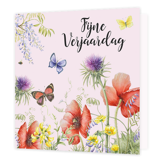Fijne verjaardag - Formaat: Normaal - Vorm: Vierkant - Verjaardagskaart - Op deze wenskaart staan bloemen en vlinders in de kleuren rood, paars, geel en groen, met in het midden de tekst: "Fijne verjaardag". - Snelwenskaart
