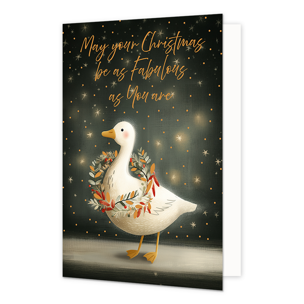 May your christmas be as fabulous as you are - Formaat: Standaard - Vorm: Staand - Kerstkaart - Op deze wenskaart is een witte gans afgebeeld die een feestelijke krans met herfst- en winterbladeren om zijn nek draagt. De gans staat op een lichte ondergrond tegen een donkere achtergrond die gevuld is met gele stipjes en stralende sterretjes. Bovenaan de illustratie staat de oranje, handgeschreven tekst "May your Christmas be as Fabulous as You are". - Snelwenskaart
