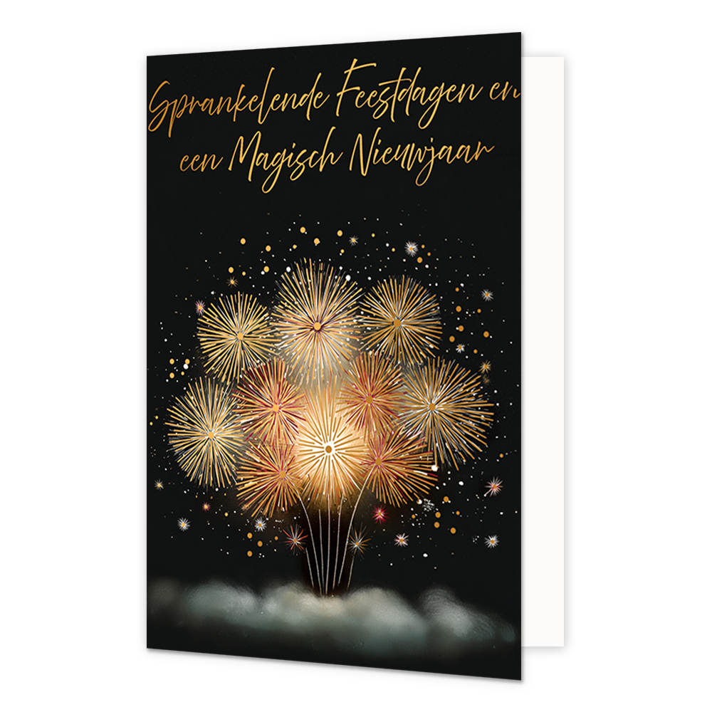 Sprankelende feestdagen en een magisch nieuwjaar - Formaat: Standaard - Vorm: Staand - Kerstkaart - Op deze wenskaart is een kleurrijk vuurwerkspektakel te zien tegen een zwarte achtergrond. Het vuurwerk bestaat uit verschillende stralende, gouden en roodachtige explosies die vanuit de onderkant omhoog schieten. Om de vuurwerkexplosies heen zijn kleine stippen en sterretjes verspreid. Bovenaan de illustratie staat de gele, handgeschreven tekst "Sprankelende Feestdagen en een Magisch Nieuwjaar". - Snelwensk